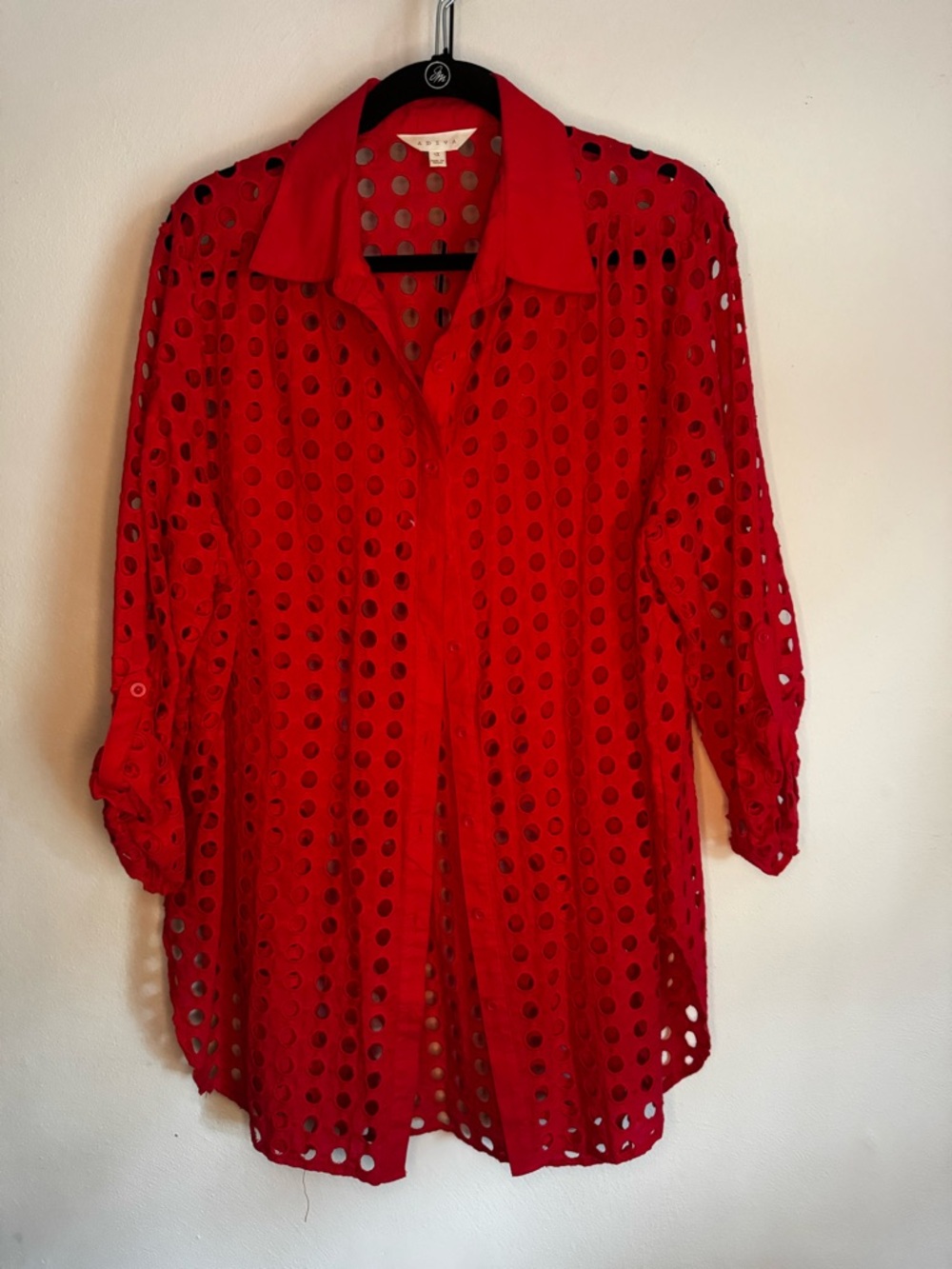 ADIVA 1X Raspberry Berry Red Eyelet Cutout Button Front Top